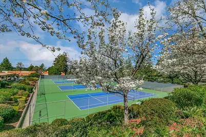 7931 Caledonia Dr, San Jose, CA 95135 - Photo 43