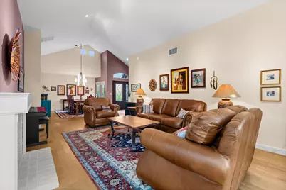 7931 Caledonia Dr, San Jose, CA 95135 - Photo 23