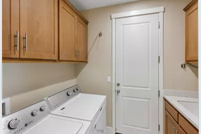 2011 Sage Dr, Hollister, CA 95023 - Photo 29