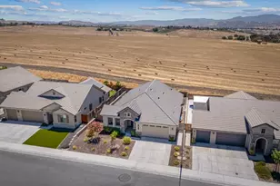 2011 Sage Dr, Hollister, CA 95023 - Photo 59