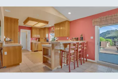 21160 Valle San Juan Dr, Salinas, CA 93907 - Photo 13