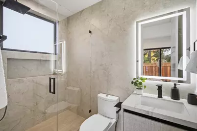 700 Farley St, Mountain View, CA 94043 - Photo 43