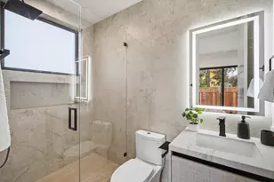 700 Farley St, Mountain View, CA 94043 - Photo 43