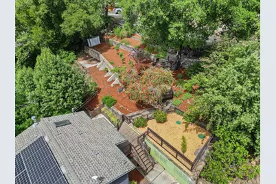 19060 Laurel Dr, Los Gatos, CA 95033 - Photo 43