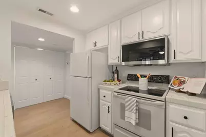 576 W Parr Ave 3, Los Gatos, CA 95032 - Photo 11