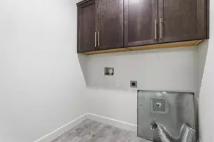 17985 Cantabria Ln, Morgan Hill, CA 95037 - Photo 37