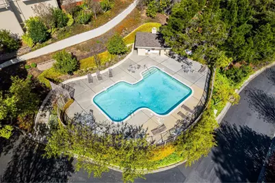 14664 Springer Ave, Saratoga, CA 95070 - Photo 13