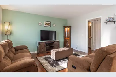 1883 Cherokee Dr 3, Salinas, CA 93906 - Photo 3