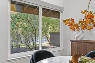 1115 Crestview Dr 2, San Carlos, CA 94070 - Photo 7