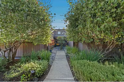 1115 Crestview Dr 2, San Carlos, CA 94070 - Photo 31