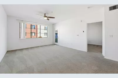 1060 S 3rd St 202, San Jose, CA 95112 - Photo 3