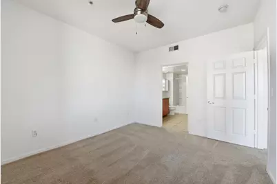 1060 S 3rd St 202, San Jose, CA 95112 - Photo 11