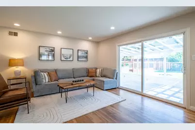 5444 Clovercrest Dr, San Jose, CA 95118 - Photo 9