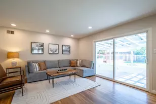 5444 Clovercrest Dr, San Jose, CA 95118 - Photo 9