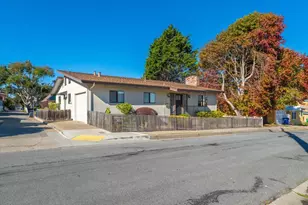 142 11th St, Pacific Grove, CA 93950 - Photo 1