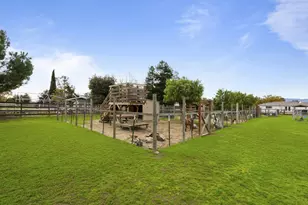 10500 Travis Ct, Gilroy, CA 95020 - Photo 57