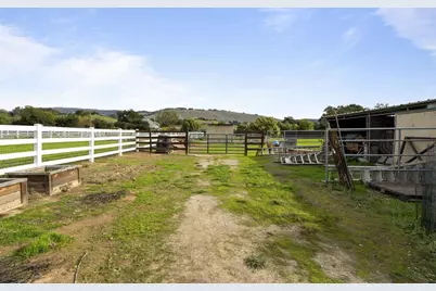 10500 Travis Ct, Gilroy, CA 95020 - Photo 53