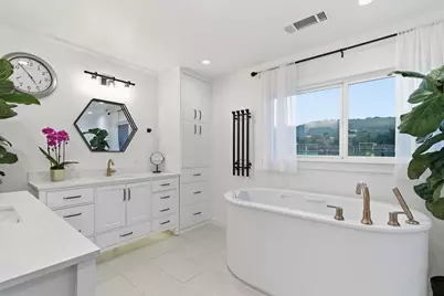 10500 Travis Ct, Gilroy, CA 95020 - Photo 29