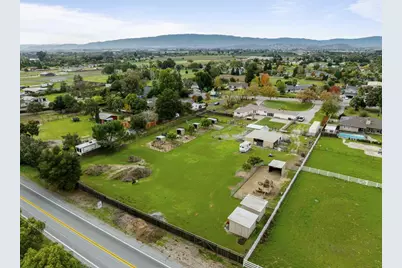 10500 Travis Ct, Gilroy, CA 95020 - Photo 63