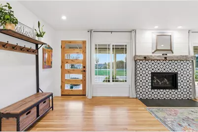 10500 Travis Ct, Gilroy, CA 95020 - Photo 5