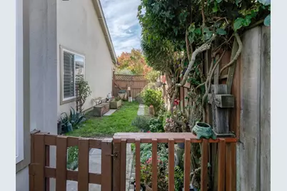 1139 Cape Cod Way, Salinas, CA 93906 - Photo 31