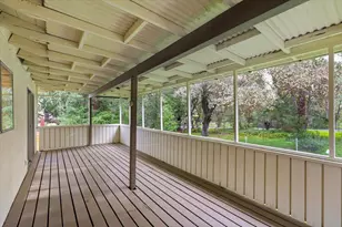 13910 Ravenwood Dr, Saratoga, CA 95070 - Photo 35