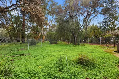 13910 Ravenwood Dr, Saratoga, CA 95070 - Photo 37