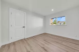 1539 E San Fernando St, San Jose, CA 95116 - Photo 33