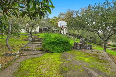 11 S Palomar Dr, Redwood City, CA 94062 - Photo 31