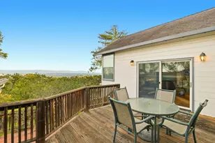 11 S Palomar Dr, Redwood City, CA 94062 - Photo 27