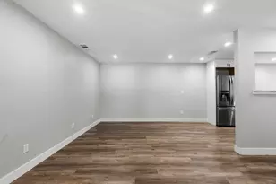 212 E Longview Ave, Stockton, CA 95207 - Photo 29