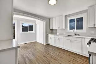 367 College St, Hollister, CA 95023 - Photo 9