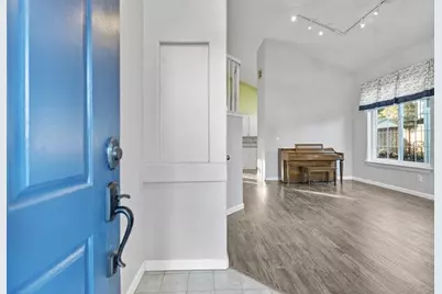 2260 Pinnacle Ct, Hollister, CA 95023 - Photo 9