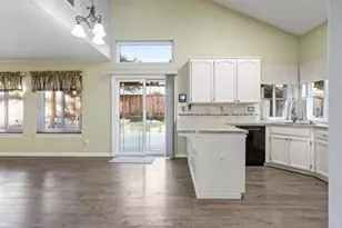 2260 Pinnacle Ct, Hollister, CA 95023 - Photo 13