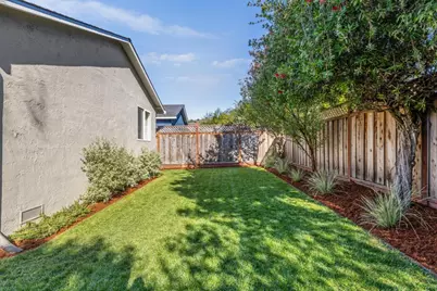 140 Palm Beach Ave, El Granada, CA 94018 - Photo 43