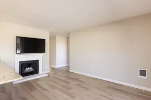 300 Glenwood Cir 265, Monterey, CA 93940 - Photo 5
