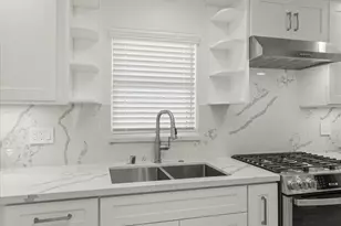 272 Clay St, Monterey, CA 93940 - Photo 17