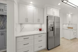 272 Clay St, Monterey, CA 93940 - Photo 15