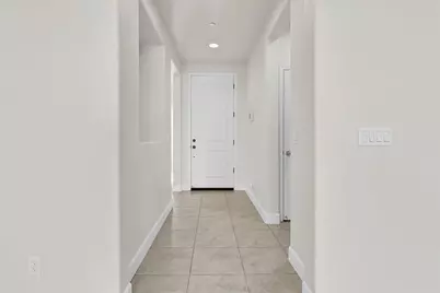 215 Lucero Dr, Hollister, CA 95023 - Photo 7