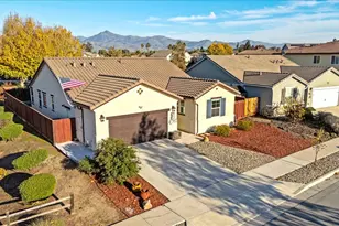 215 Lucero Dr, Hollister, CA 95023 - Photo 3