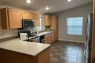 20 Russell Rd 64, Salinas, CA 93906 - Photo 9