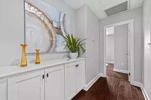 1810 Hillebrant Pl, Santa Clara, CA 95050 - Photo 13