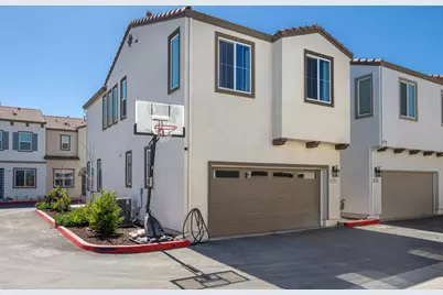 1000 Bridget Cir, Hollister, CA 95023 - Photo 33