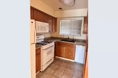 110 W Rossi St 2, Salinas, CA 93901 - Photo 9