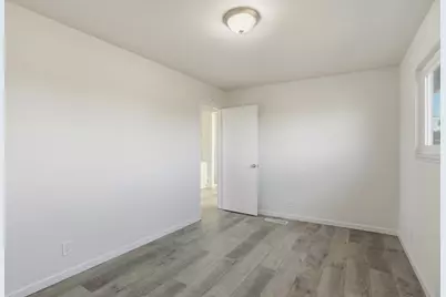 1079 Annapolis Dr, San Mateo, CA 94403 - Photo 33