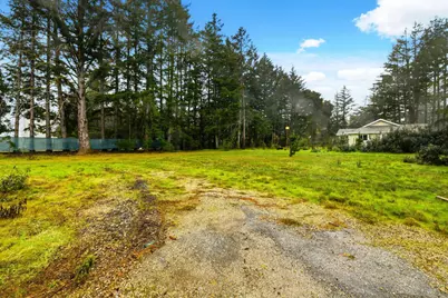 60 Braemoor Dr, Santa Cruz, CA 95060 - Photo 9