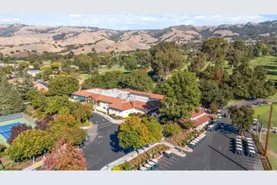 7704 Galloway Dr, San Jose, CA 95135 - Photo 43