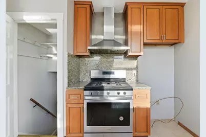 2801 Bartlett St, Oakland, CA 94602 - Photo 9