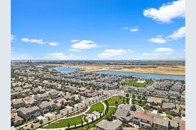 1737 Cranbrook Ct, Lathrop, CA 95330 - Photo 11