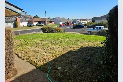 200 Carmelo Ln, South San Francisco, CA 94080 - Photo 19